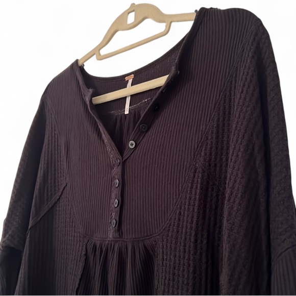 Free People Leo Henley Tee Black XS - Picture 5 of 10